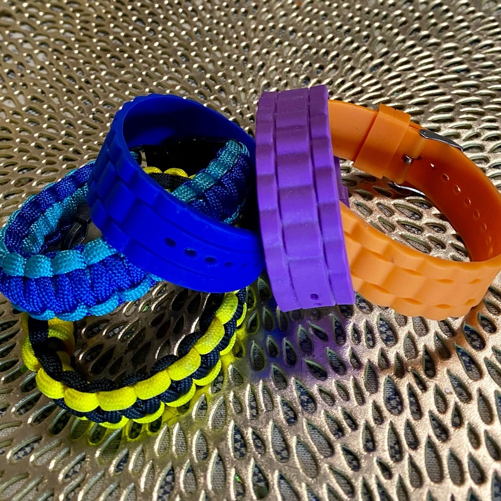 5 Men Colorful Fun adjustable Bracelets lot